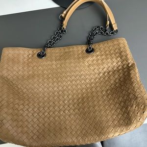 BV nappa chain tote bag